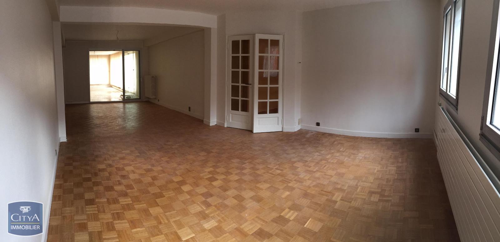Flat 6 pièces 153m² Beauvais